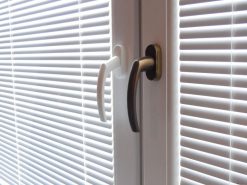 Okenná kľučka MTS BRONZ EF04