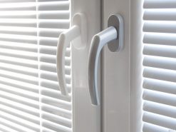 Kľučka okenná MTA STRIEBORNÁ F1