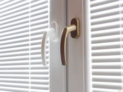 Kľučka okenná MTA BRONZOVÁ F4